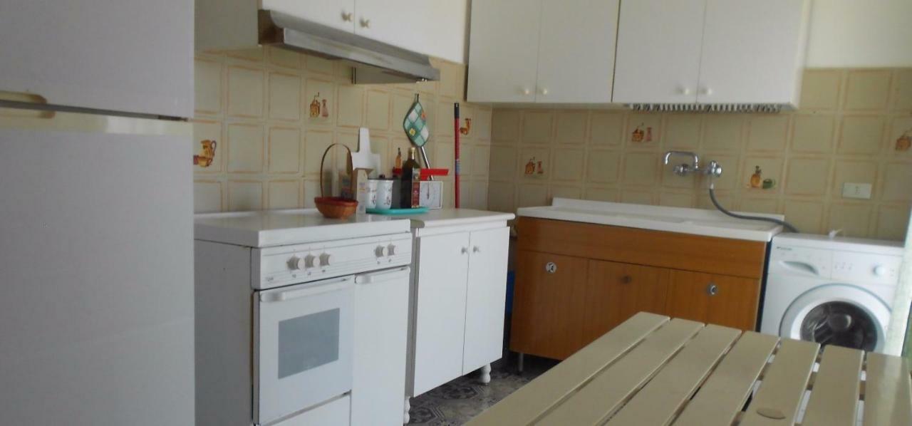 Yellow House Apartment Trappeto  Bagian luar foto